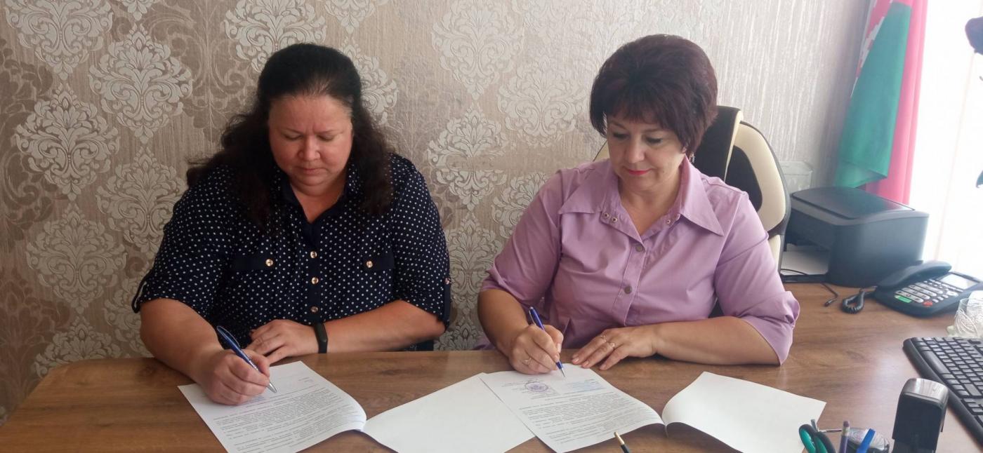 Подписаны соглашения о сотрудничестве приборостроительного факультета и школ города Осиповичи